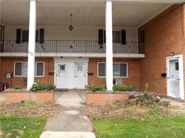 2472 Warren Pkwy APT 17, Twinsburg, OH 44087