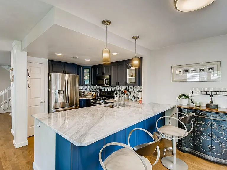 8269 S Gaylord Cir — Photo 4