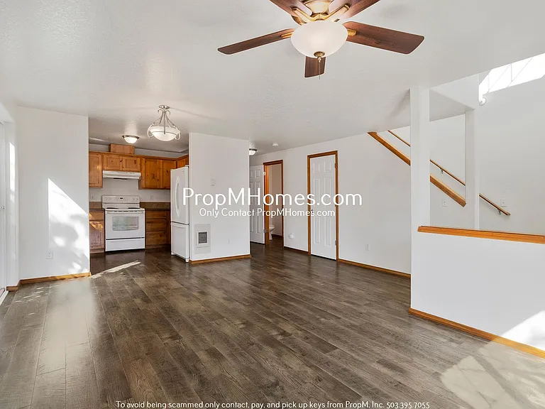 2203 Sam Parrett Dr — Photo 6