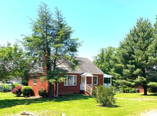 814 Bank St, Shenandoah, VA 22849