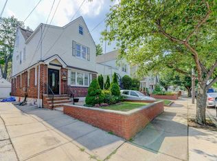 9316 210th Pl, Queens Village, NY 11428