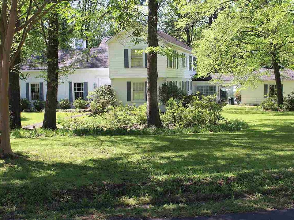 1st image of 105 Eastmoor Dr