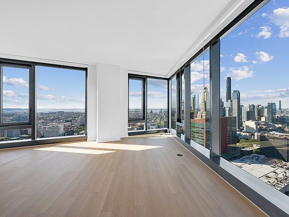 5th image of 18 6th Ave APT 4915