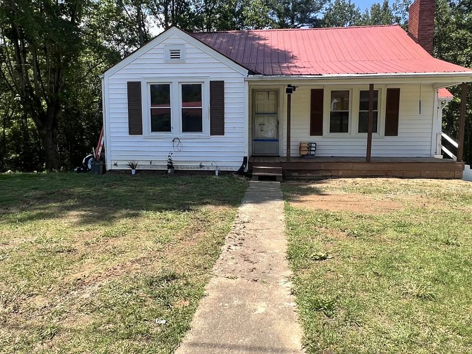 1st image of 243 Boomer Commons Center Rd