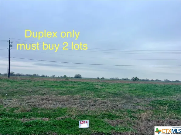 308 Cardinal Dr, Port Lavaca, TX 77979