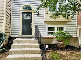 7466 Emerald Dr, Manassas, VA 20109