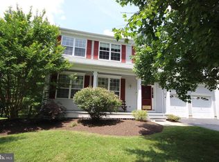 7 Hedgecroft Dr, Pennington, NJ 08534