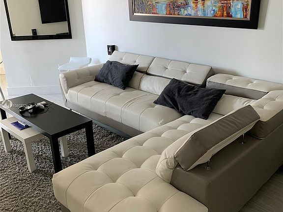 4th image of 102 SW 6th Ave APT 206