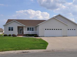701 41st Ave S, Moorhead, MN 56560