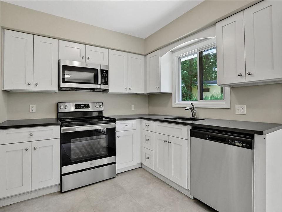 1st image of 2772 Sarles Drive