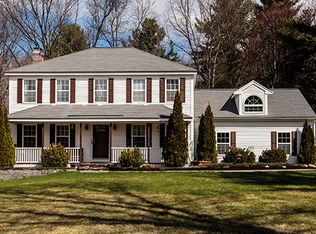 12 Lanes End, Westford, MA 01886