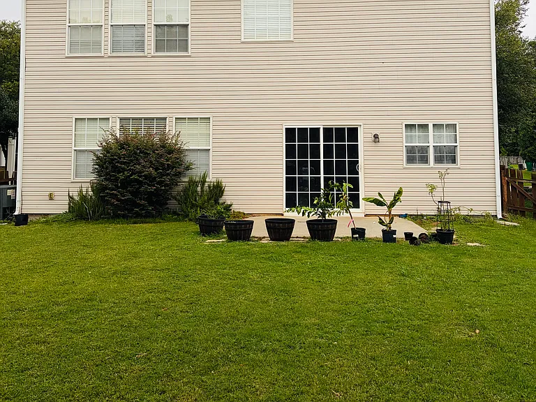 Azalea Hills Dr — Photo 6