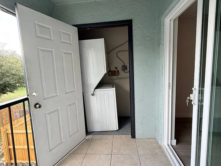 14417 Americana Cir #204 — Photo 23