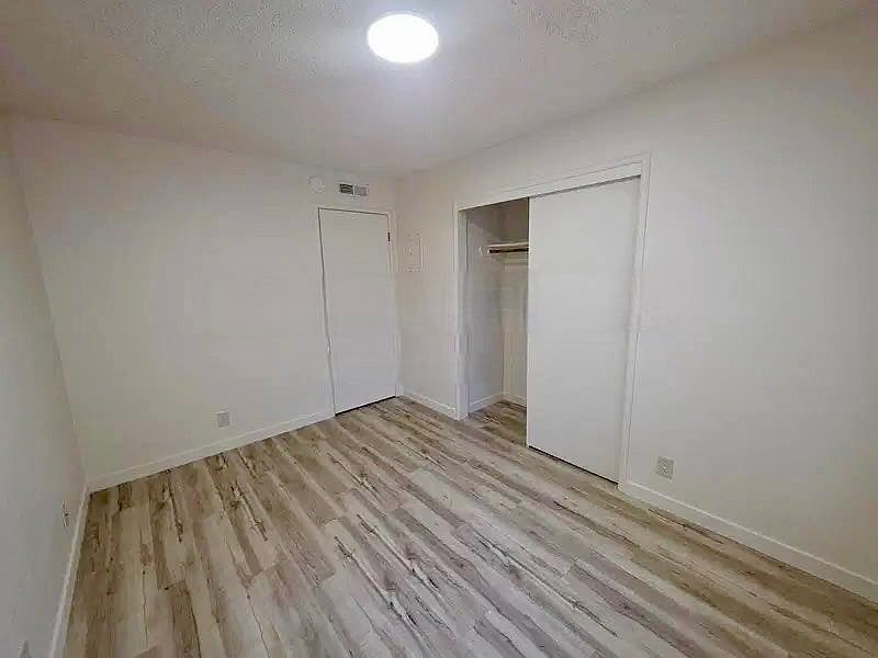 1st image of 1130 Melton Dr