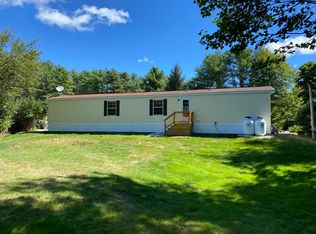 580 River Rd, Topsham, ME 04086