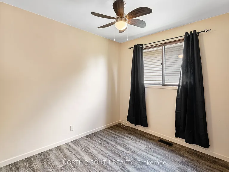 1360 Goyeau St — Photo 11