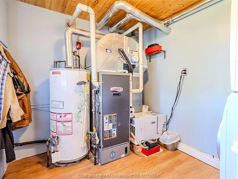 6630 Talbot Trl — Photo 31