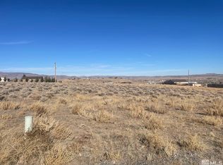 1440 Cooney Dr, Silver Springs, NV