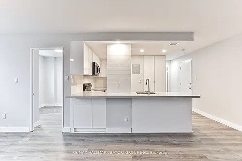 2603 Bathurst St #310 Photo 1