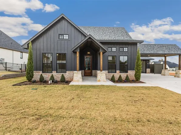 5901 Calcutta Ln, Edmond, OK 73025