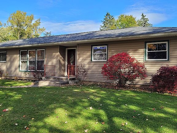 2nd image of 510 Grace Ave