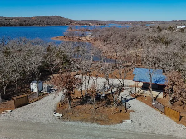 374 Bass Ln, Bowie, TX 76230