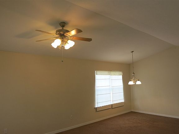 3rd image of 5291 NE 133rd Ave