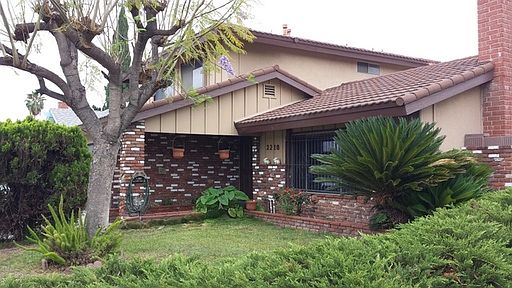 1st image of 2210 Bolanos Ave