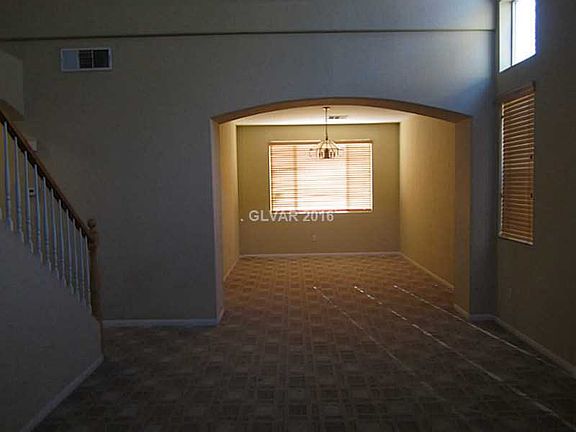3rd image of 3843 Cape Royal St