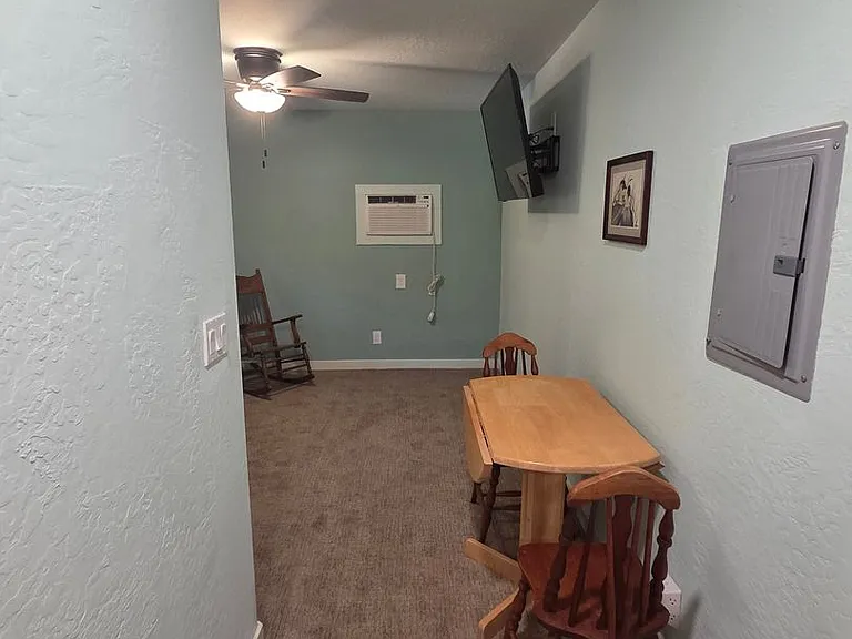 23369 Shadybrook Dr — Photo 5