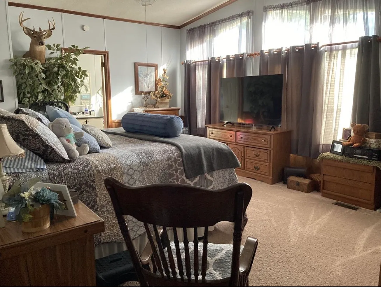3 bed, 1275 sqft, $1,800 — Photo 2