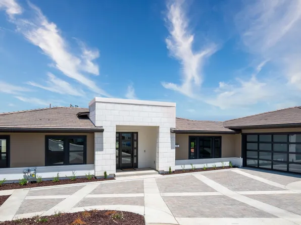 19 Oak Knoll Ct, Petaluma, CA 94952