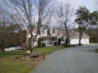 308 Castle Creek Rd, Grants Pass, OR 97526