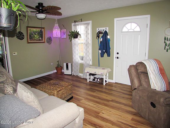 5th image of 169 Centerview Rough River Ln