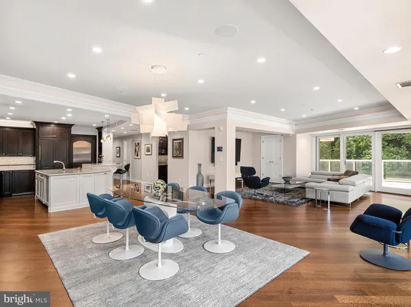 1702 N Park Dr APT 18, Wilmington, DE 19806