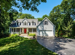 6 Waterside Ln, Essex, CT 06426