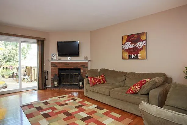 7118 Snug Harbor Court — Photo 3