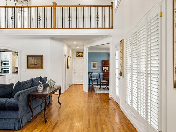 5th image of 6 Sproughton Ct