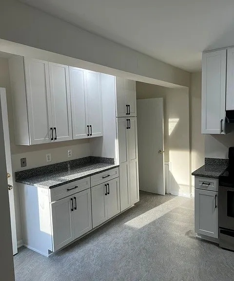 11208 Ashley Dr — Photo 4
