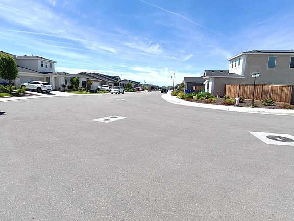 4th image of 3420 Birchmont Way