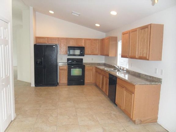 4th image of 2908 47th St W
