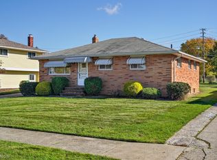 1889 Ridgewick Dr, Wickliffe, OH 44092