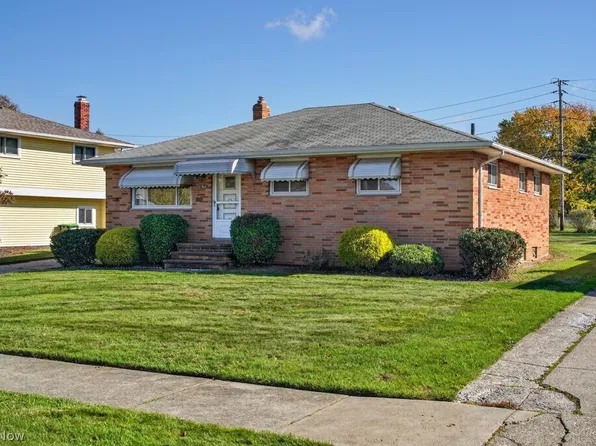 1889 Ridgewick Dr, Wickliffe, OH 44092
