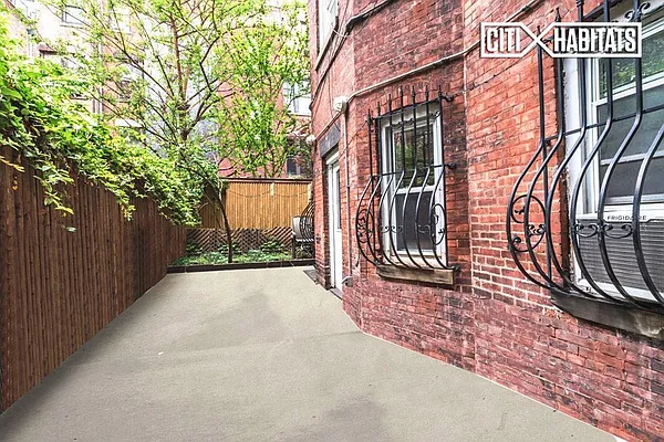 Rented by Citi Habitats | media 30