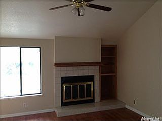3rd image of 4581 Castana Dr