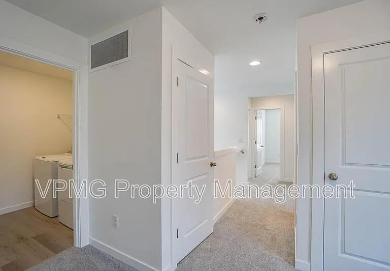 2301 SW 5th Pl — Photo 17