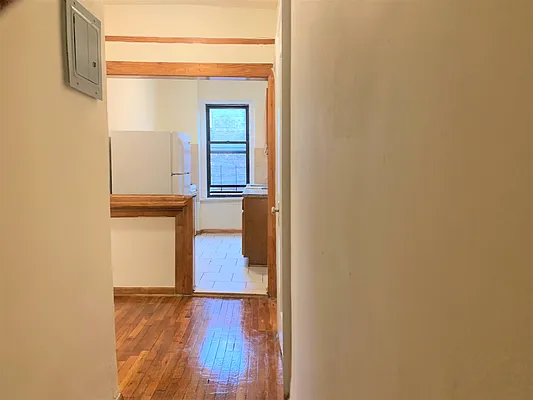 Rented by Sohayegh Enterprises Corp. | media 10