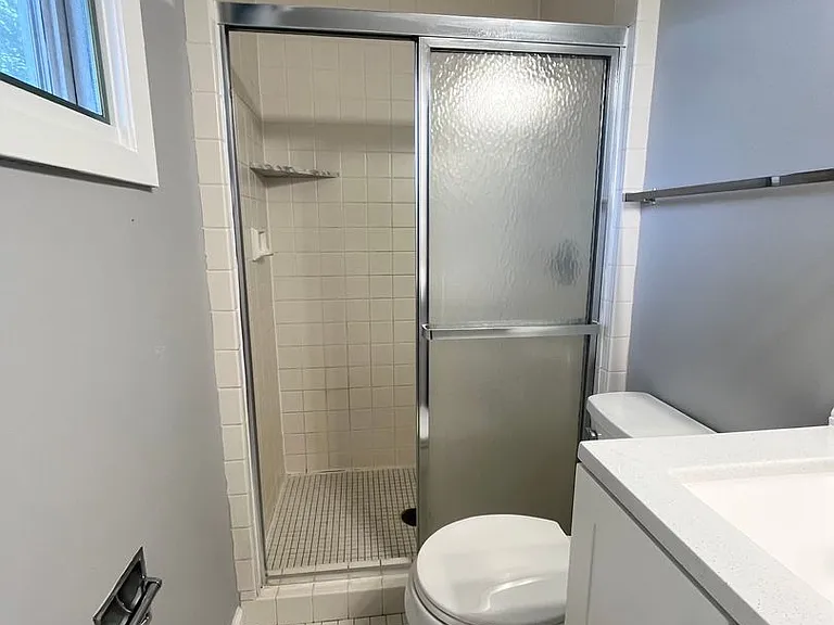 4300 S Hickory Hill Rd — Photo 10