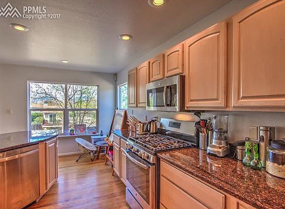 4th image of 6710 Montarbor Dr