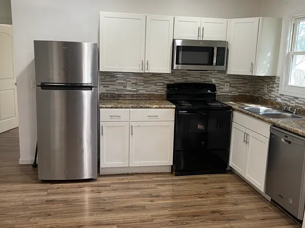 2003 Lansing Ave, Portsmouth, VA 23704